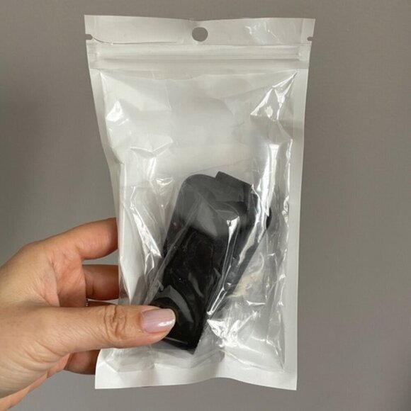 Sunglass Holder for Car Visor Magnetic Leather Sunglasses Visor Clip - Picture 5 of 8